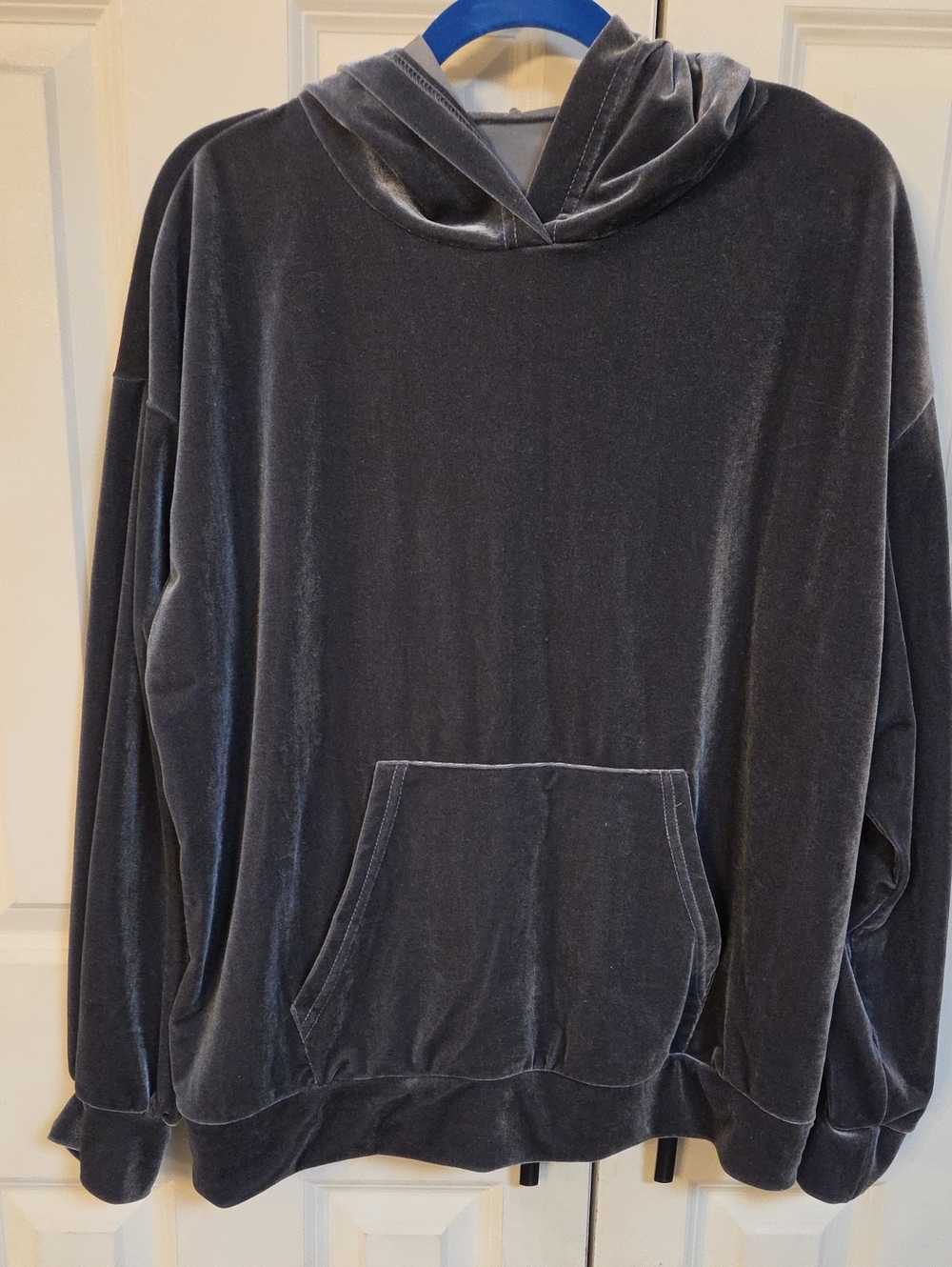 Womens Charcoal Velvet Hooded Pullover Sweatshirt With Matching Pants.